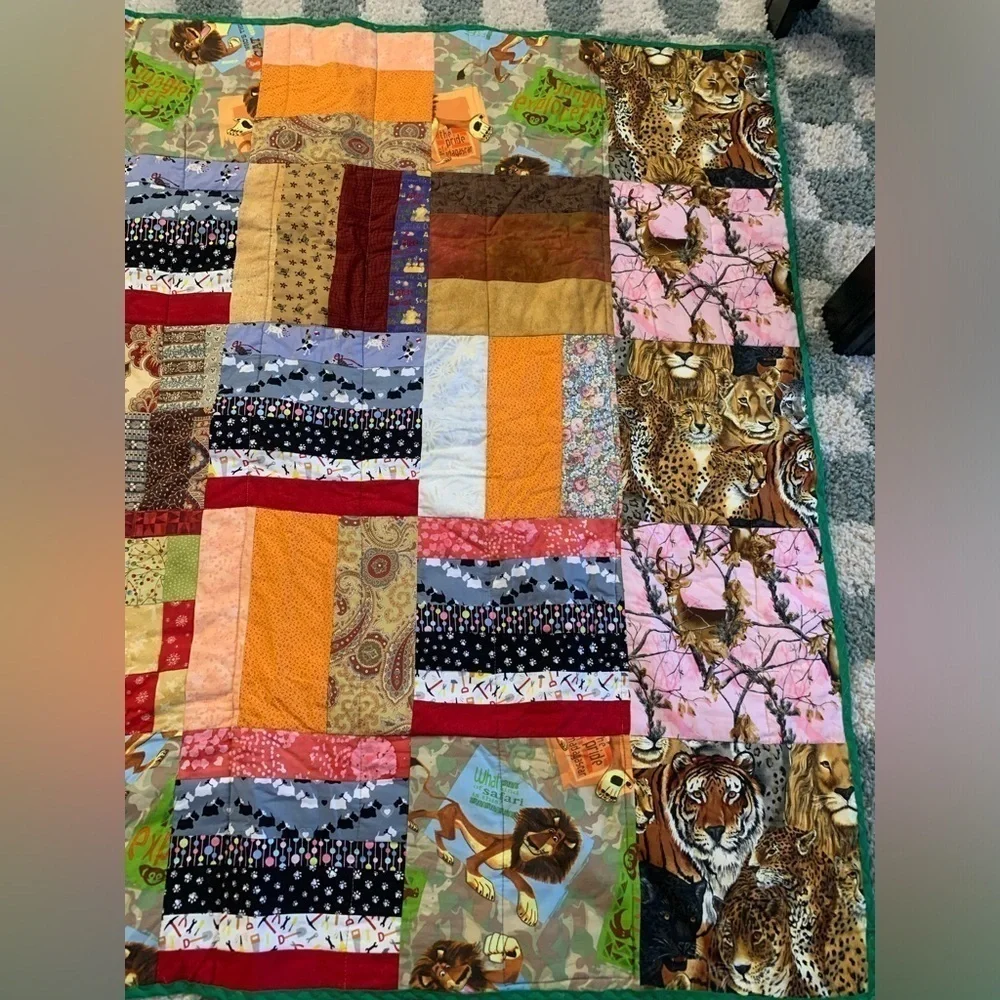 RARE Handmade Patchwork Pattern Quilt Multi Color Safari Animals Madagascar S M
